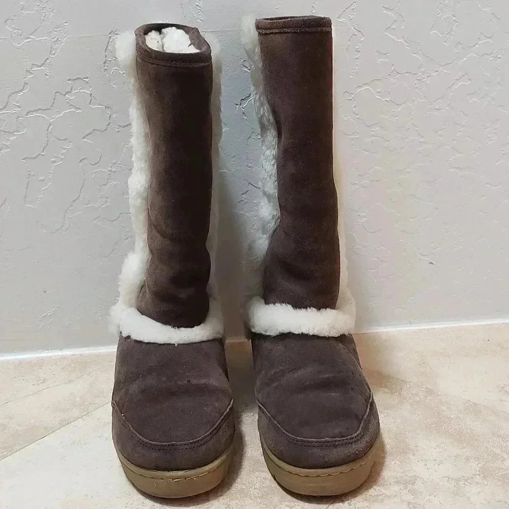 Women's Minnetonka Brown Mukluk Boots